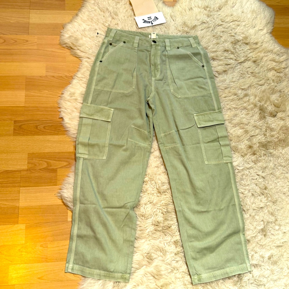 Billabong Wash down, soft woven Tencel Twill cargo pants NWT